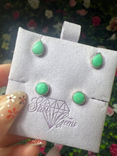 Load image into Gallery viewer, Chrysoprase A grade 925 Sterling Studs Earrings
