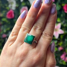 Load image into Gallery viewer, Malachite 925 Sterling Silver Ring -  Size N 1/2
