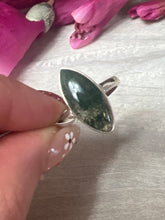 Load image into Gallery viewer, Moss Agate 925 Sterling Silver Ring - Size Q
