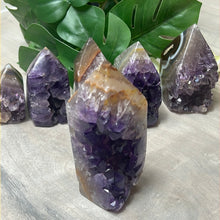 Load image into Gallery viewer, A Amethyst Agate Tower Points
