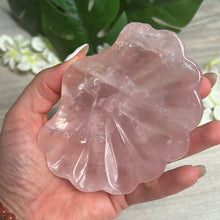 Load image into Gallery viewer, Rose Quartz Shell / Charging Bowl
