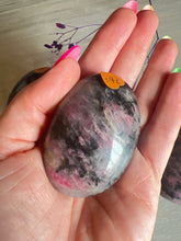 Load image into Gallery viewer, Rhodonite / Rubelleite in Quartz Palm
