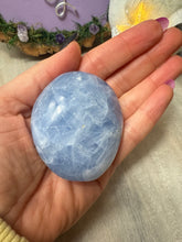 Load image into Gallery viewer, Chunky Blue Calcite Palm Pebble
