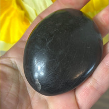 Load image into Gallery viewer, Black Tourmaline Chunky Palm
