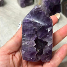 Load image into Gallery viewer, A Amethyst Agate Tower Points
