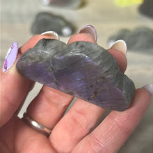 Load image into Gallery viewer, Purple Labradorite Lab Cloud
