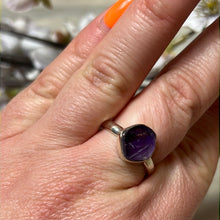 Load image into Gallery viewer, Amethyst Raw 925 Sterling Silver Ring - Size R 1/2
