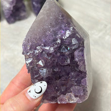 Load image into Gallery viewer, A Amethyst Agate Tower Points
