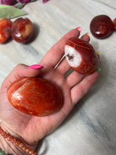 Load image into Gallery viewer, Stunning Large Carnelian Palm
