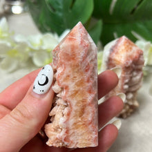 Load image into Gallery viewer, Druzy Sunstone Orchid and Orange Calcite Tower Points
