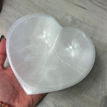 Load image into Gallery viewer, Large Selenite Heart Charge Charging Bowl
