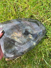 Load image into Gallery viewer, Beautiful 2.5KG Statement Purple Labradorite Lab freeform
