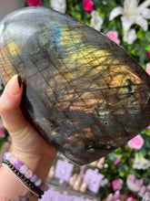 Load image into Gallery viewer, Beautiful 2.5KG Statement Purple Labradorite Lab freeform
