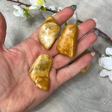 Load image into Gallery viewer, Large Yellow Jasper Tumble Tumblestone
