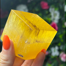 Load image into Gallery viewer, Yellow Dendritic Fluorite Cube
