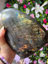 Load image into Gallery viewer, Beautiful 2.5KG Statement Purple Labradorite Lab freeform
