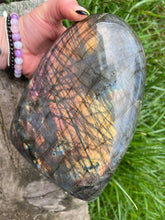 Load image into Gallery viewer, Beautiful 2.5KG Statement Purple Labradorite Lab freeform
