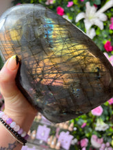 Load image into Gallery viewer, Beautiful 2.5KG Statement Purple Labradorite Lab freeform
