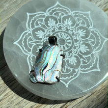 Load image into Gallery viewer, Paua Shell 925 Sterling Pendant
