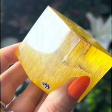 Load image into Gallery viewer, Yellow Dendritic Fluorite Cube
