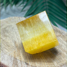 Load image into Gallery viewer, Yellow Dendritic Fluorite Cube
