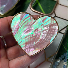 Load image into Gallery viewer, Abalone Shell Heart Phone Pop Sock Socket
