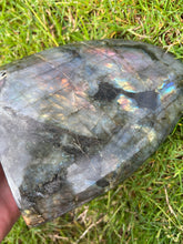 Load image into Gallery viewer, Beautiful 2.5KG Statement Purple Labradorite Lab freeform
