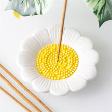 Load image into Gallery viewer, Daisy flower Incense Holder Dish Burner
