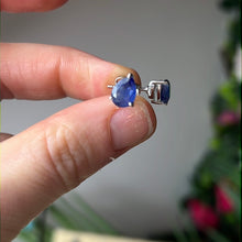 Load image into Gallery viewer, Sapphire Facet 925 Sterling Studs Earrings
