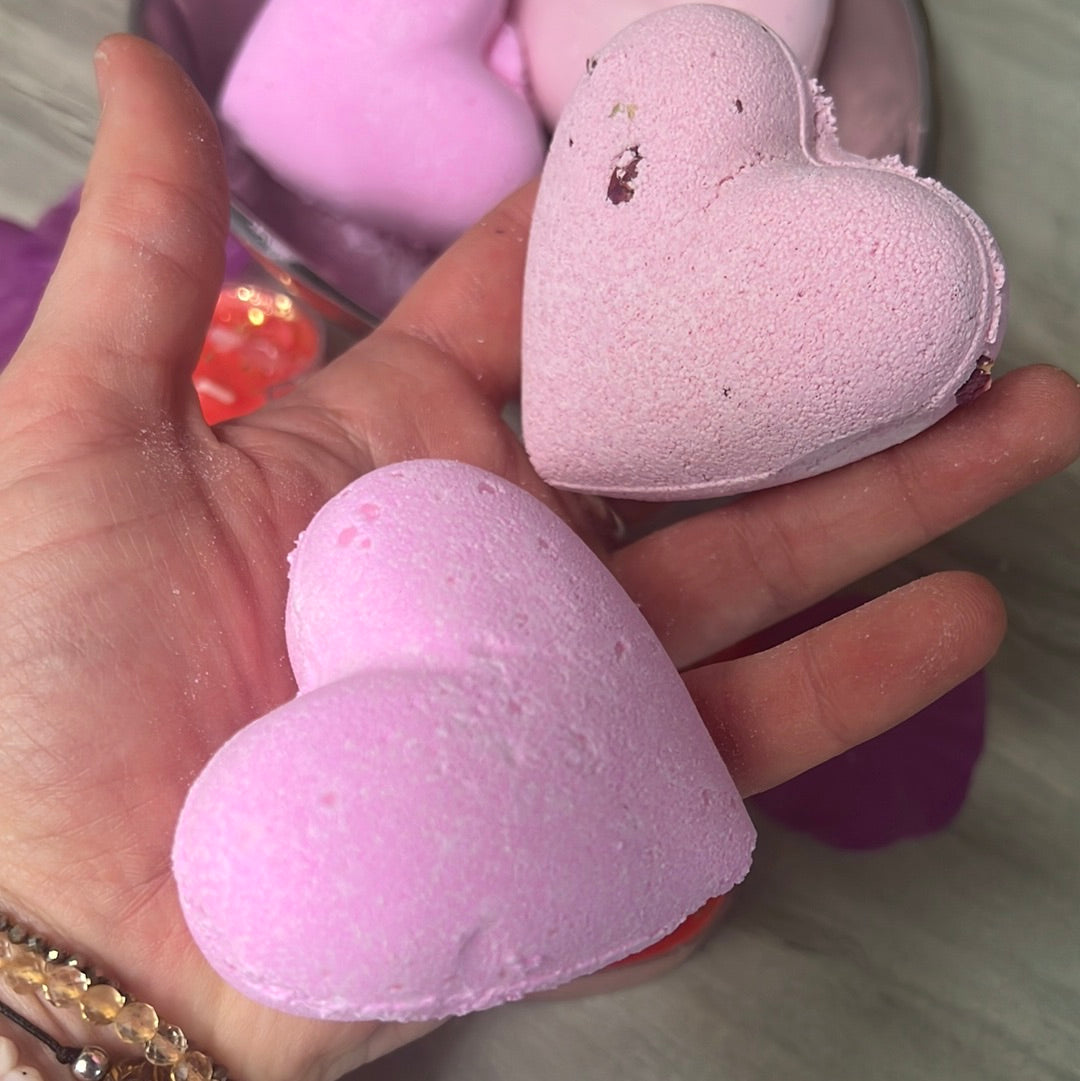 StarCrystalGems Heart Bath bomb