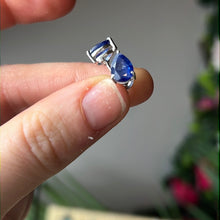 Load image into Gallery viewer, Sapphire Facet 925 Sterling Studs Earrings
