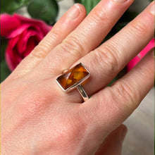 Load image into Gallery viewer, Amber 925 Sterling Silver Ring -  Size S
