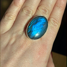 Load image into Gallery viewer, Labradorite AA GRADE 925 Silver Ring -  Size S
