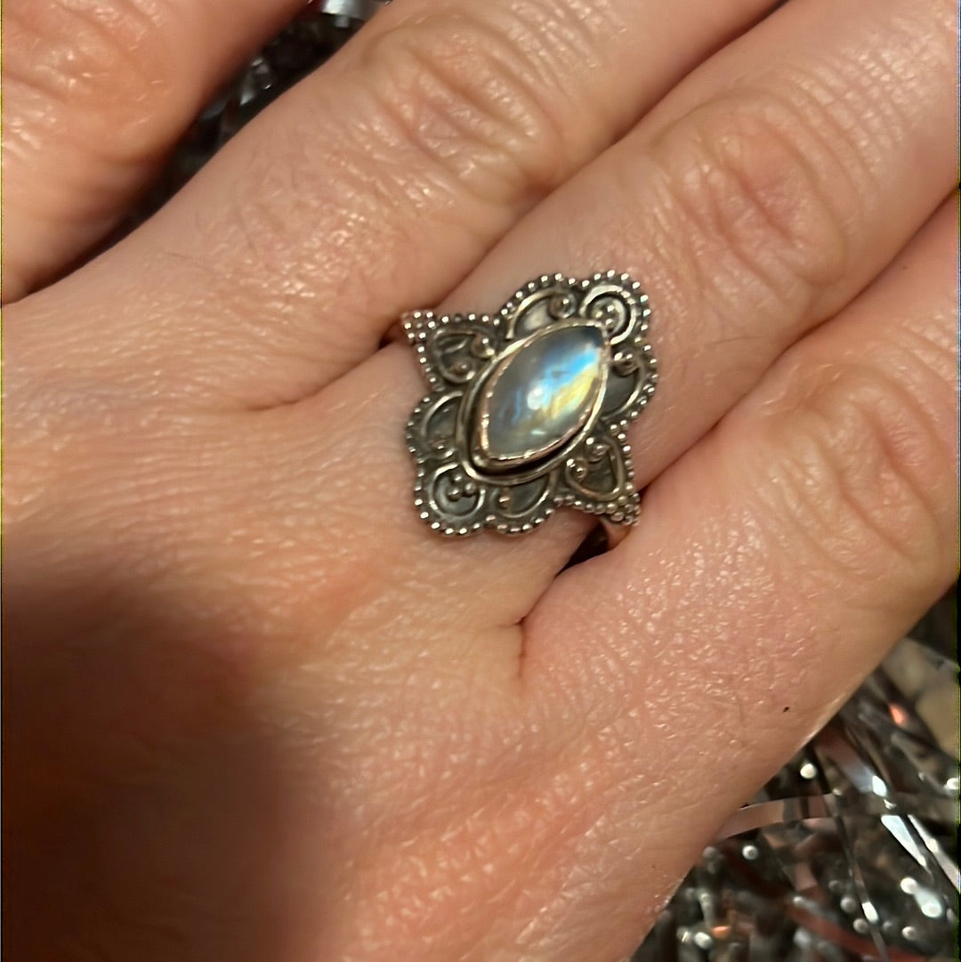 Moonstone 925 Silver Ring -  Size R 1/2