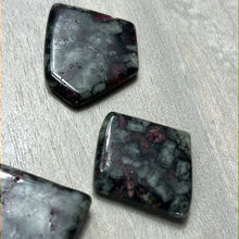 Load image into Gallery viewer, Eudialyte slice tumble
