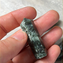 Load image into Gallery viewer, Rare Seraphinite Tower Point
