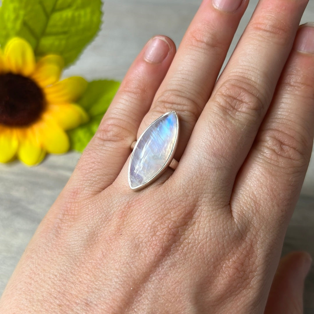 AAA Rainbow Moonstone Marquise 925 Silver Ring -  Size L 1/2