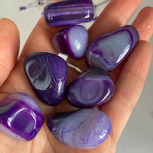 Load image into Gallery viewer, Purple banded agate - Tumblestone Tumbles
