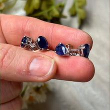 Load image into Gallery viewer, Sapphire Facet 925 Sterling Studs Earrings
