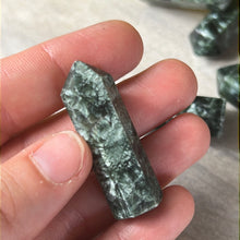 Load image into Gallery viewer, Rare Seraphinite Tower Point
