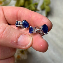 Load image into Gallery viewer, Sapphire Facet 925 Sterling Studs Earrings
