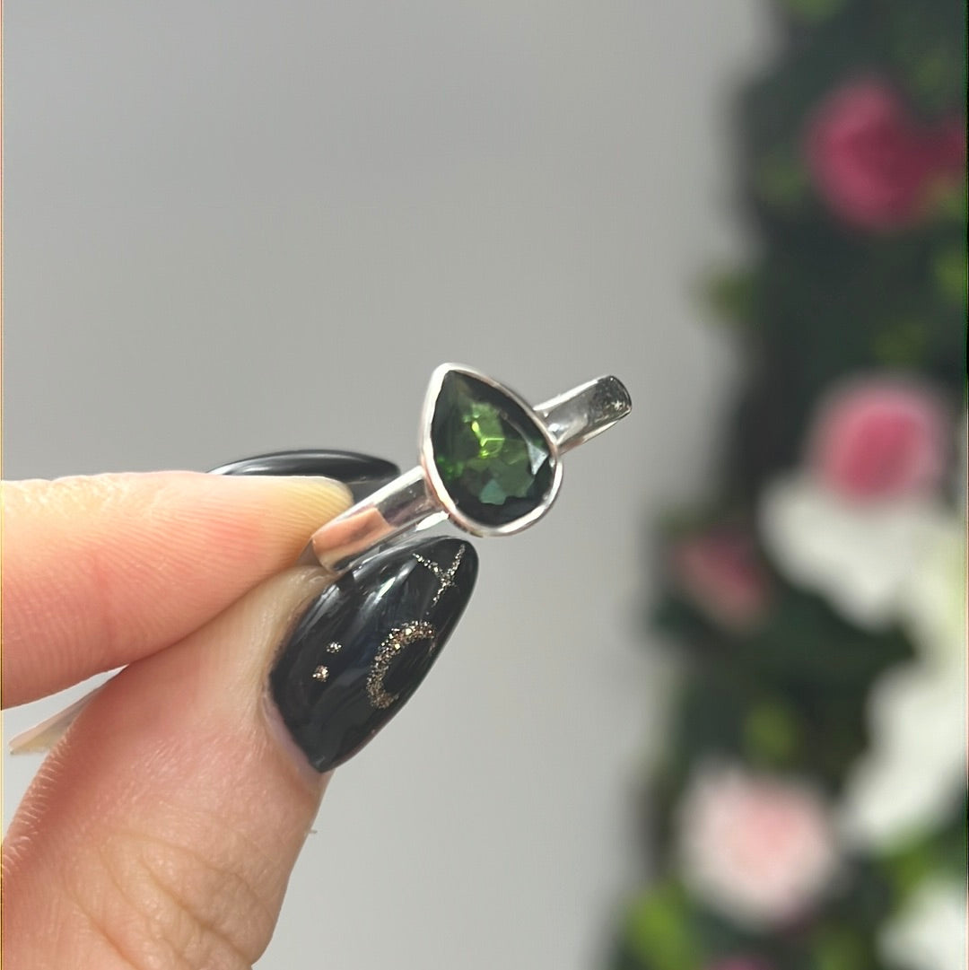 Green Tourmaline 925 Silver Ring - Size S